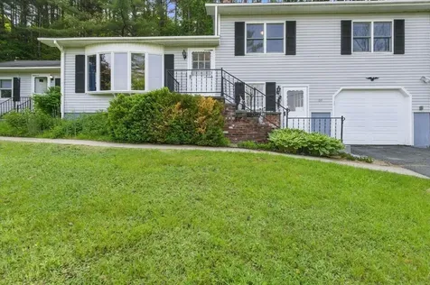 199 Cross Avenue St. Johnsbury VT 05819