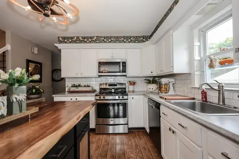 864 Cilley Road Manchester NH 03103