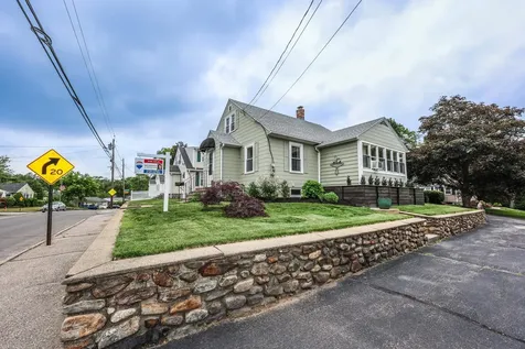 864 Cilley Road Manchester NH 03103
