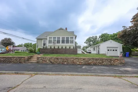 864 Cilley Road Manchester NH 03103