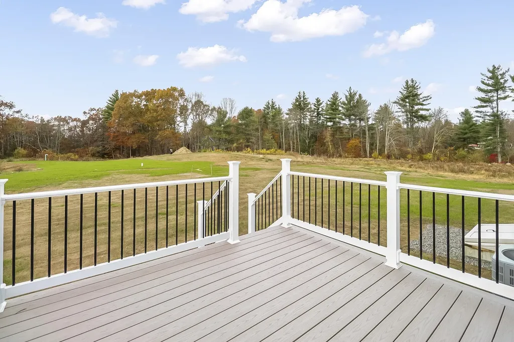 Lot 7-3 Sanborn Meadow Fremont NH 03044