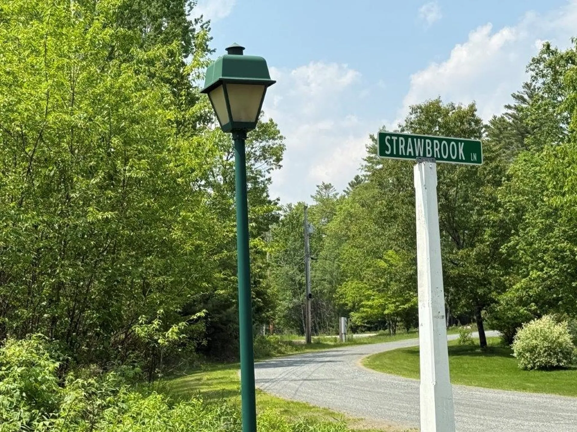 Straw Brook Lane Canaan NH 03741