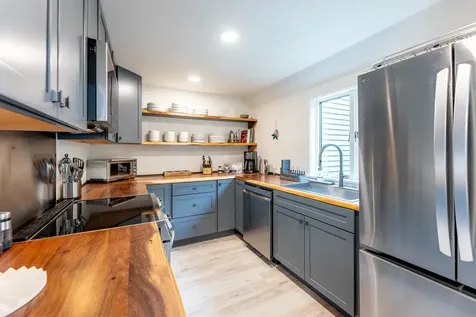 1221 Baker Turn Road Hartford VT 05059