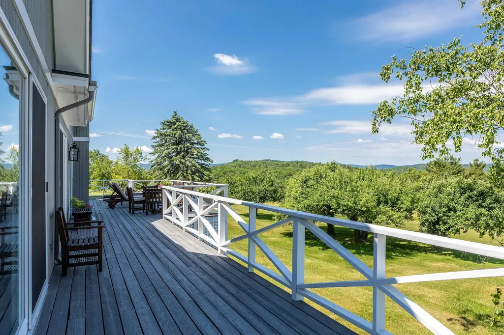 109 Windy Lane Pomfret VT 05067