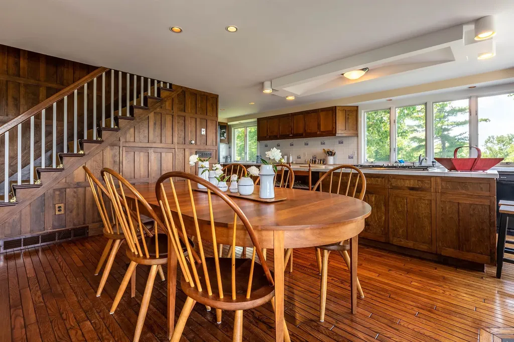 109 Windy Lane Pomfret VT 05067
