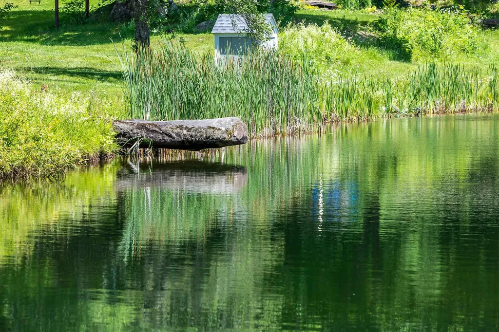 109 Windy Lane Pomfret VT 05067