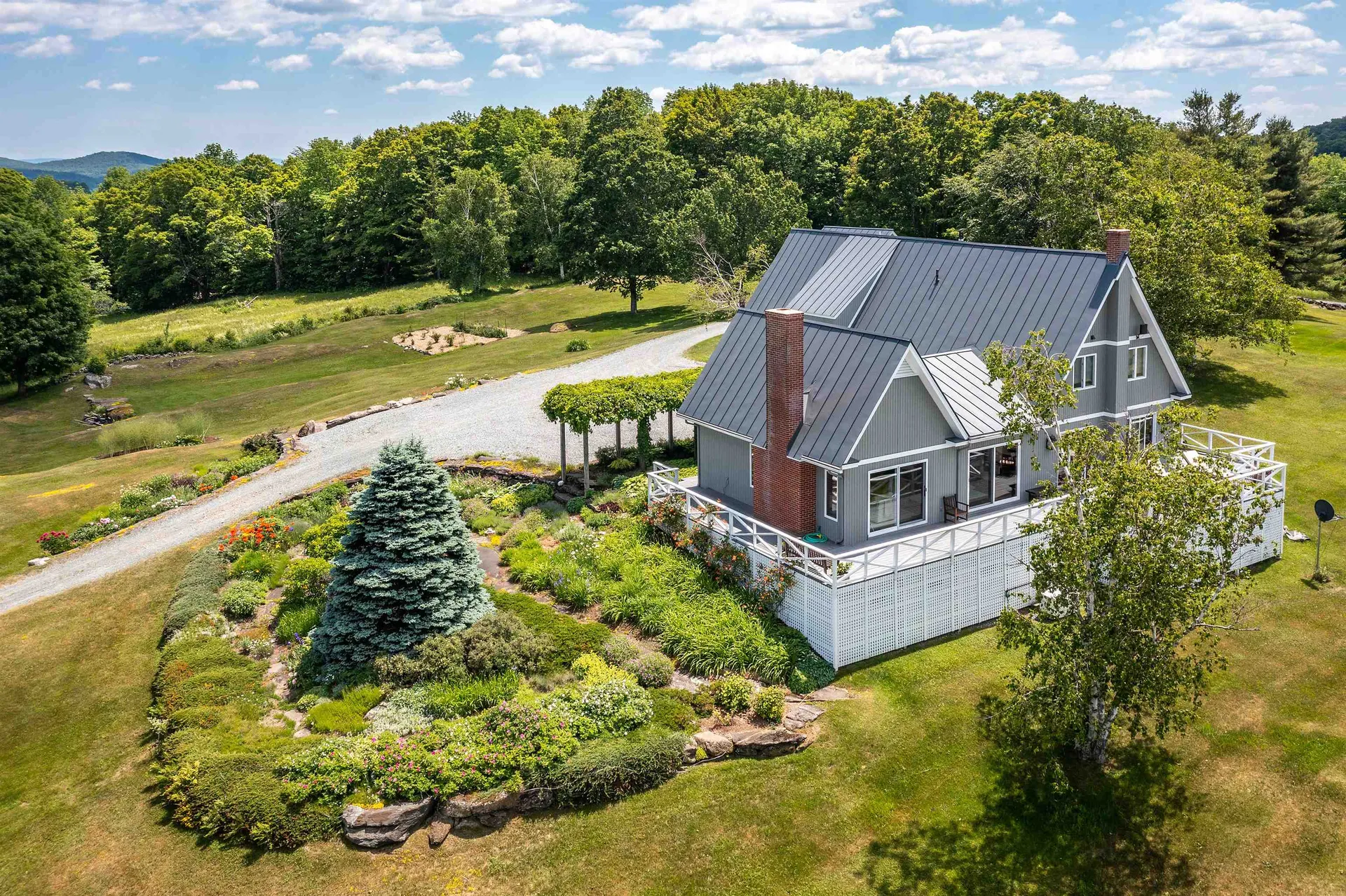109 Windy Lane Pomfret VT 05067