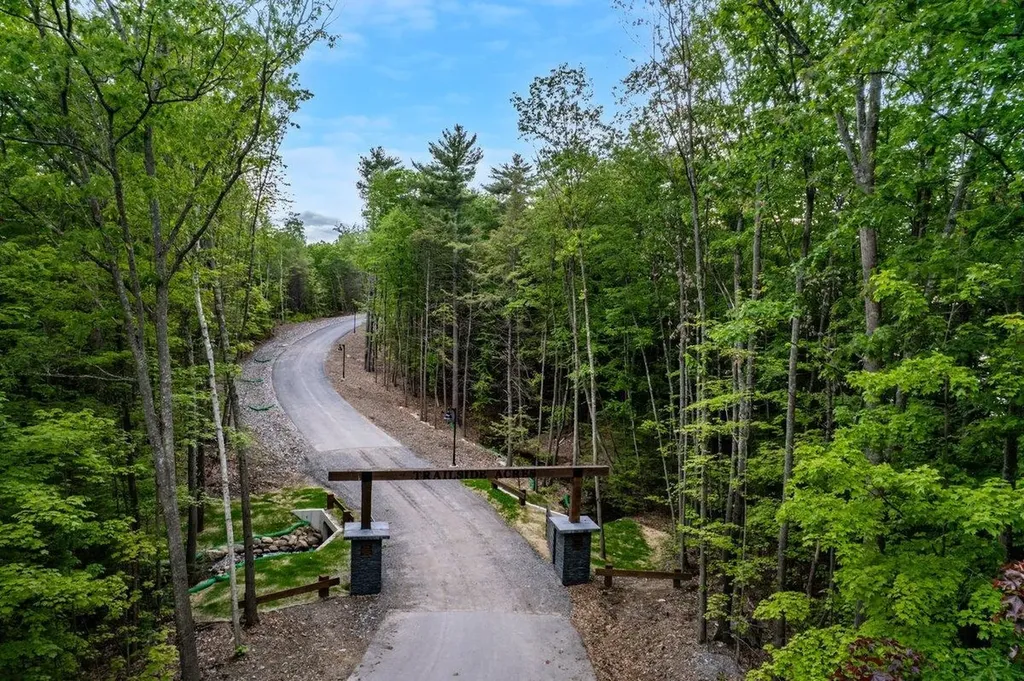 11-7 Knotty Way Belmont NH 03220