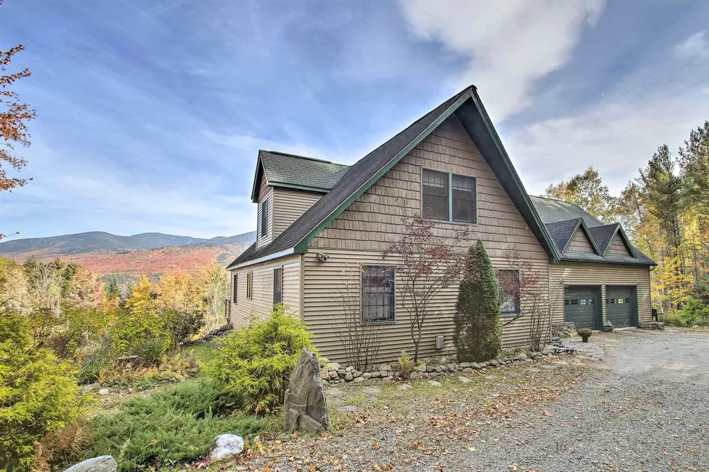 105 Valley View Road Easton NH 03580