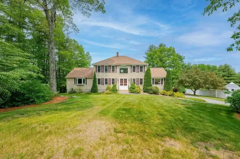 10 Jason Drive Londonderry NH 03053