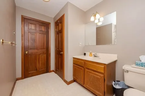 10 Jason Drive Londonderry NH 03053