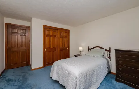 10 Jason Drive Londonderry NH 03053