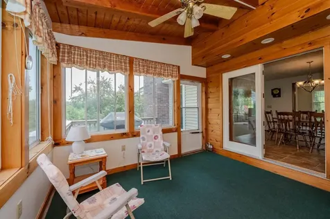 10 Jason Drive Londonderry NH 03053