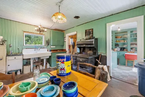 9 Laurel Street Whitefield NH 03598