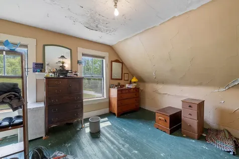 9 Laurel Street Whitefield NH 03598