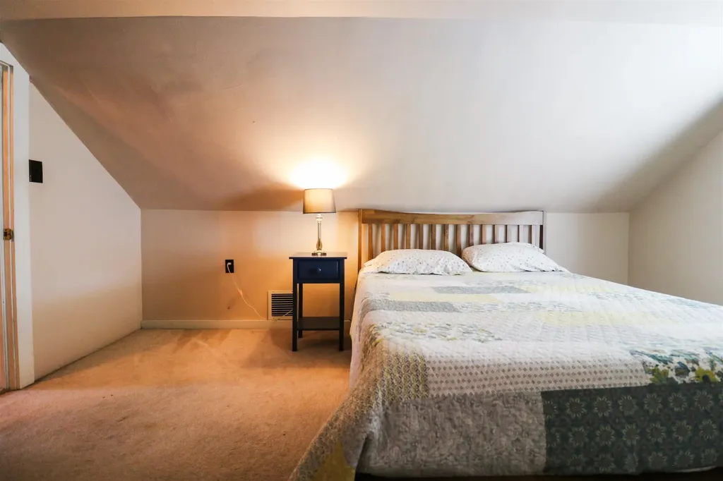 135 Hanover Street Hartford VT 05001-8089