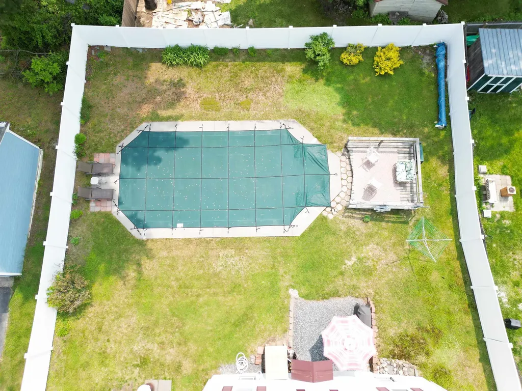 135 Hanover Street Hartford VT 05001-8089