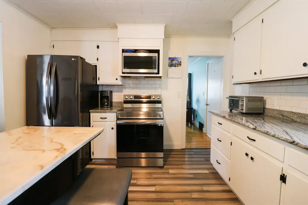 135 Hanover Street Hartford VT 05001-8089