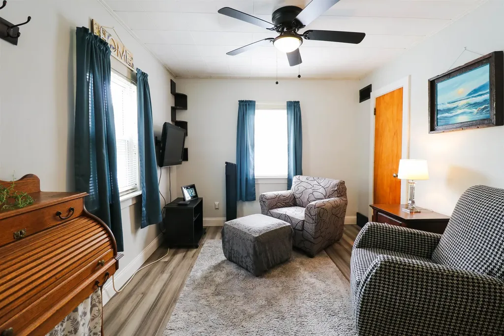 135 Hanover Street Hartford VT 05001-8089