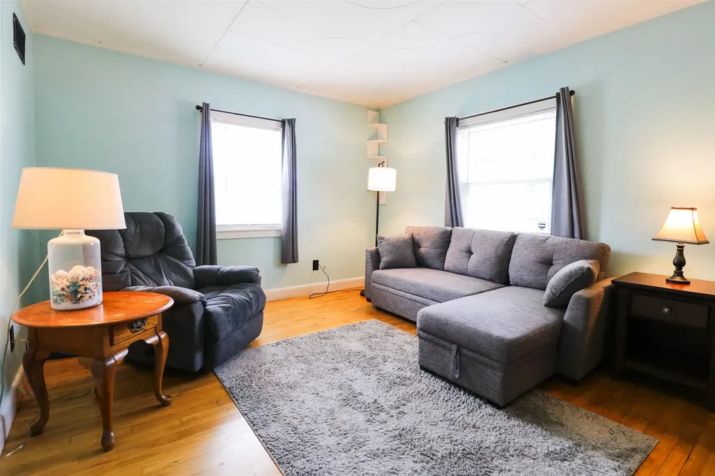 135 Hanover Street Hartford VT 05001-8089