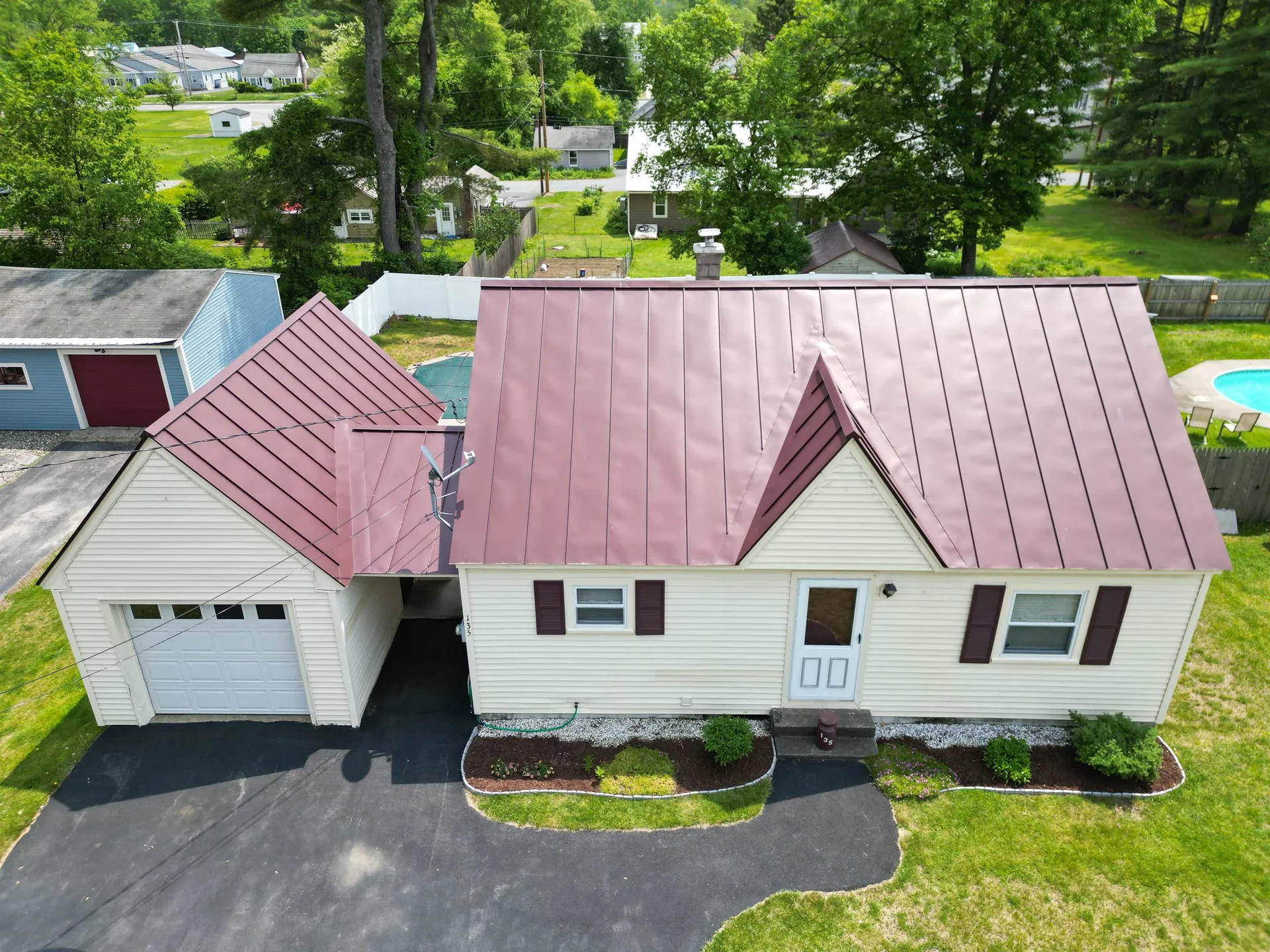 135 Hanover Street Hartford VT 05001-8089