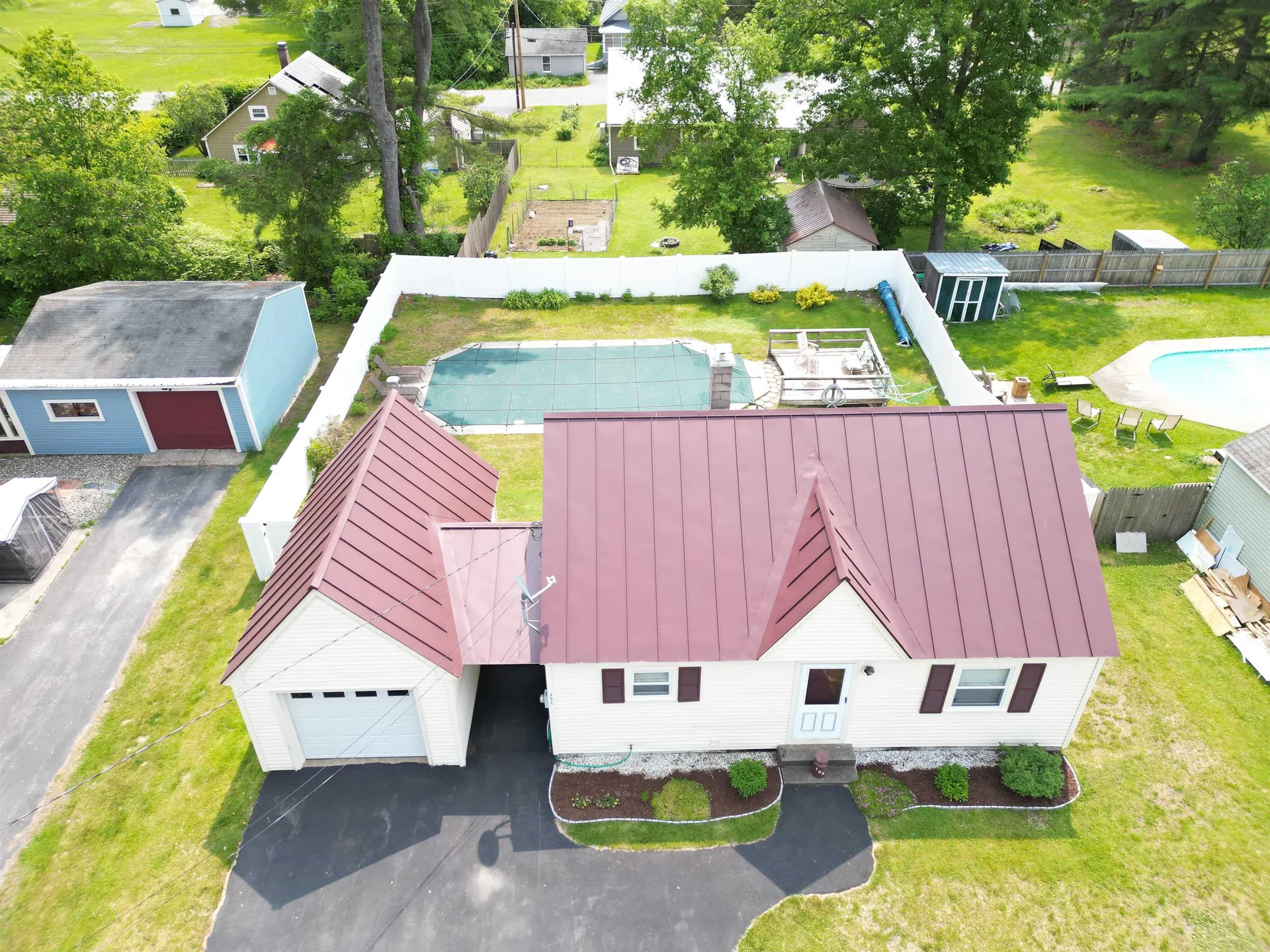 135 Hanover Street Hartford VT 05001-8089