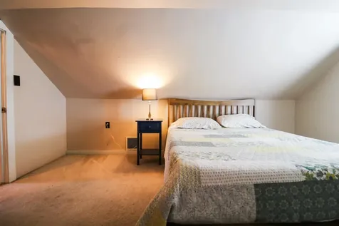 135 Hanover Street Hartford VT 05001-8089