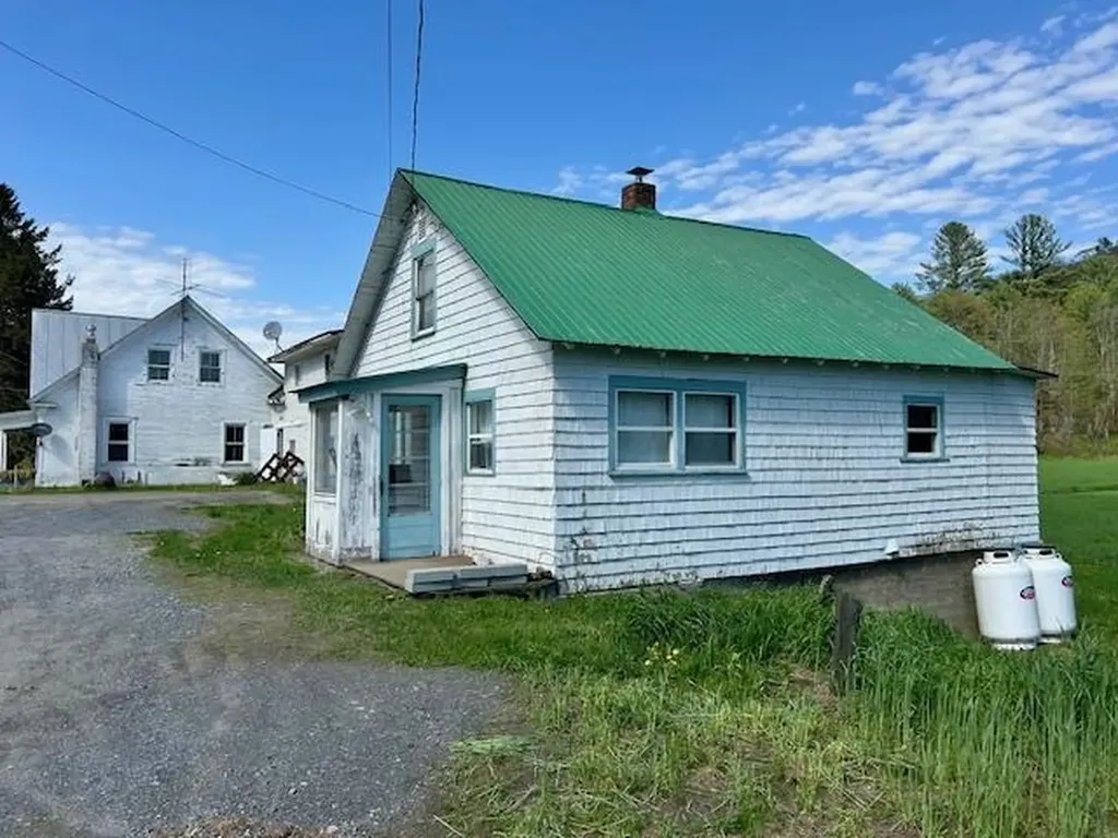 630 Vt Route 14 Bethel VT 05032
