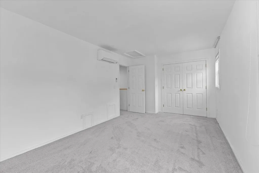 20 Peacham Lane Essex VT 05452