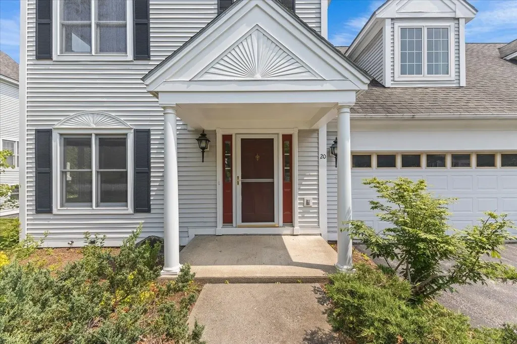 20 Peacham Lane Essex VT 05452