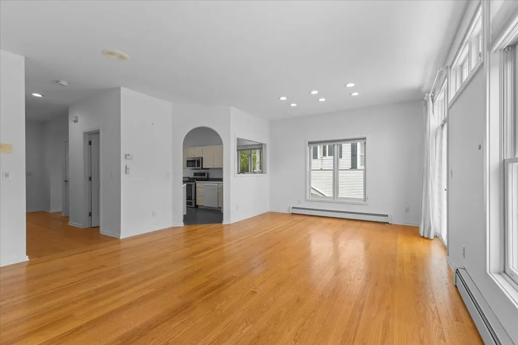 20 Peacham Lane Essex VT 05452