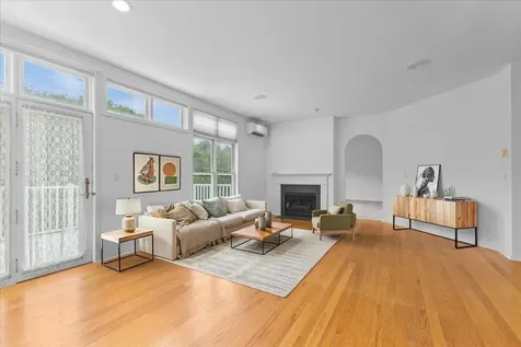 20 Peacham Lane Essex VT 05452