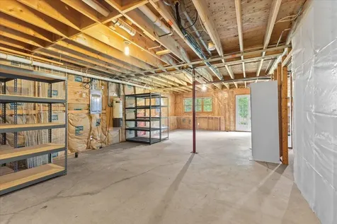 20 Peacham Lane Essex VT 05452