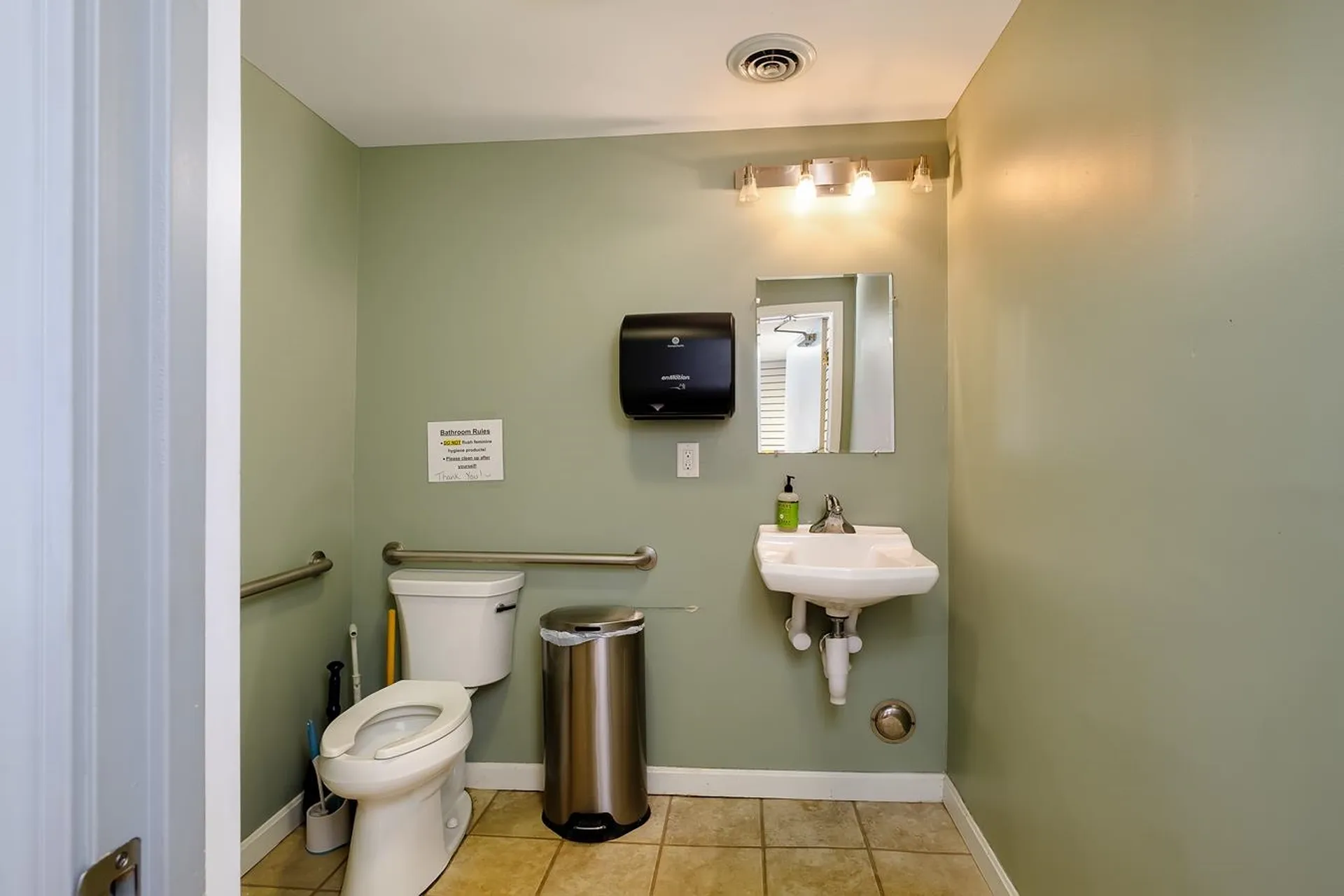 755 Columbus Avenue Rochester NH 03867