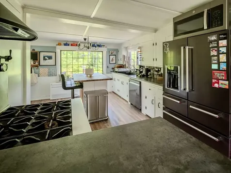 408 Dover Road Newfane VT 05351