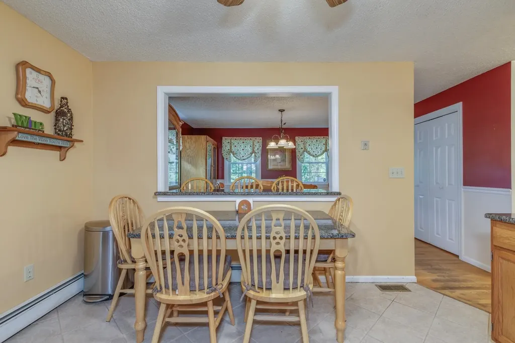 50 Kienia Road Hudson NH 03051