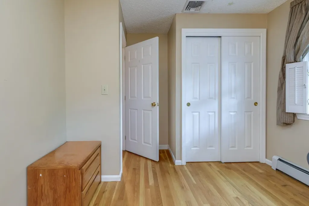 50 Kienia Road Hudson NH 03051