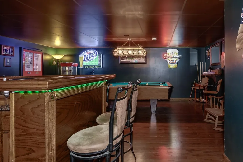 50 Kienia Road Hudson NH 03051