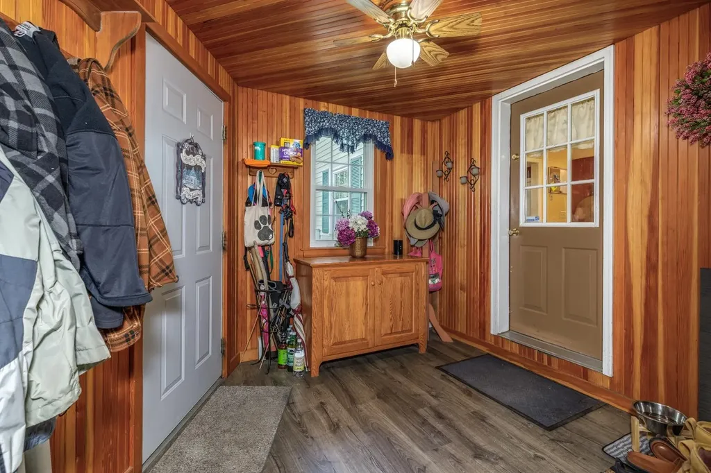 50 Kienia Road Hudson NH 03051