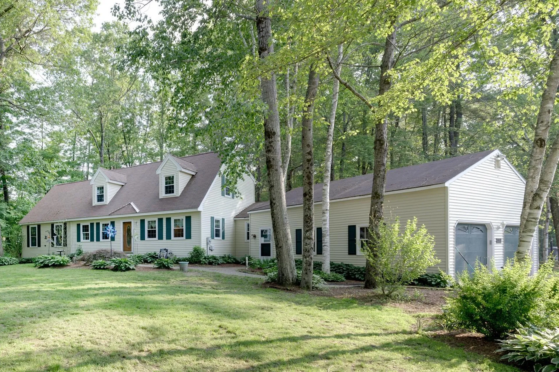 50 Kienia Road Hudson NH 03051