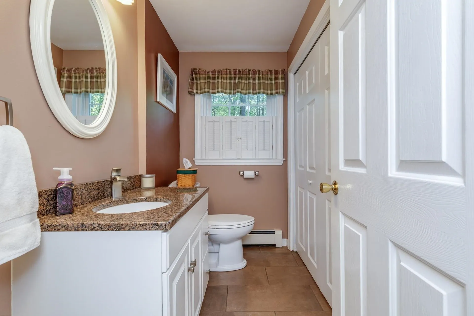 50 Kienia Road Hudson NH 03051