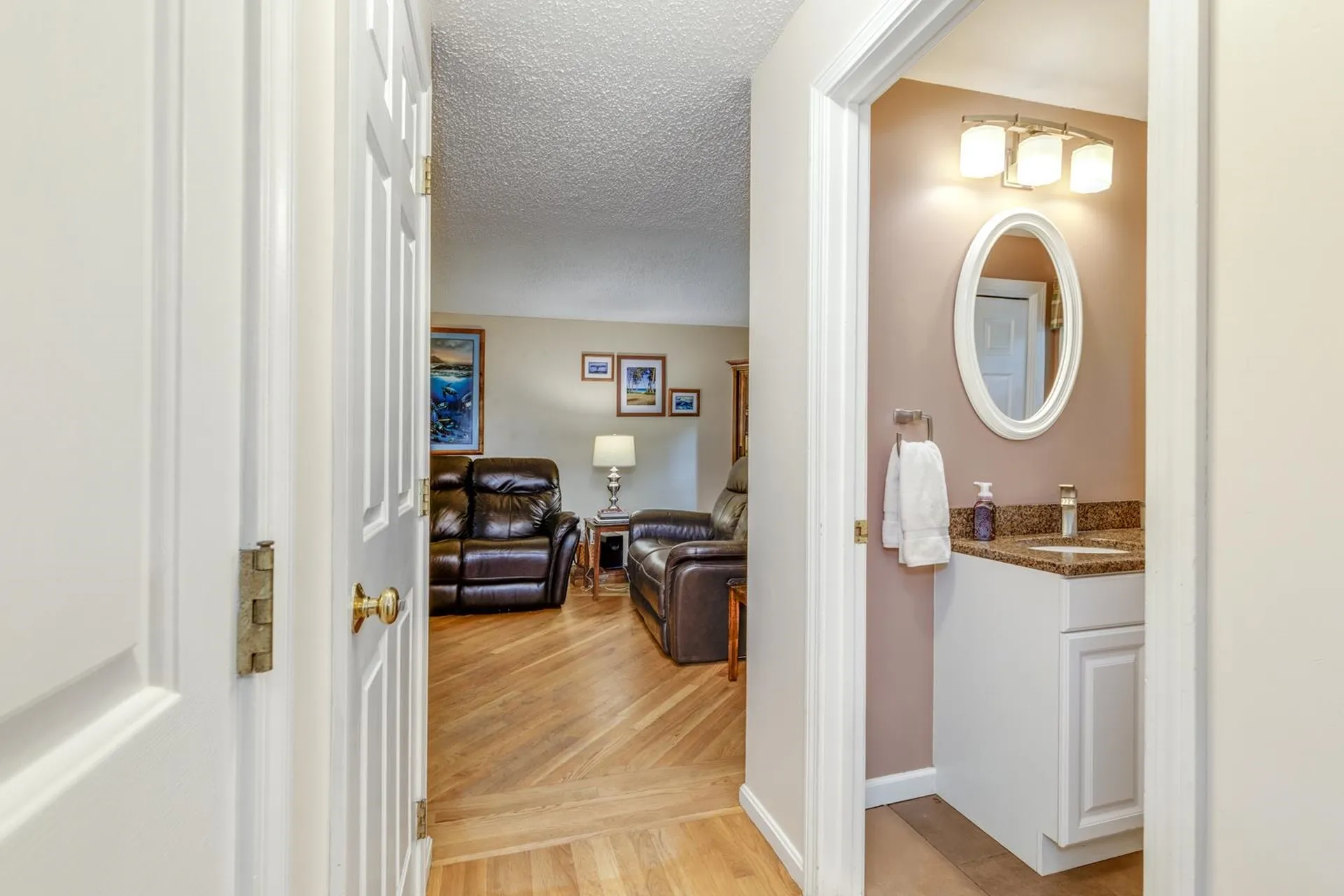 50 Kienia Road Hudson NH 03051