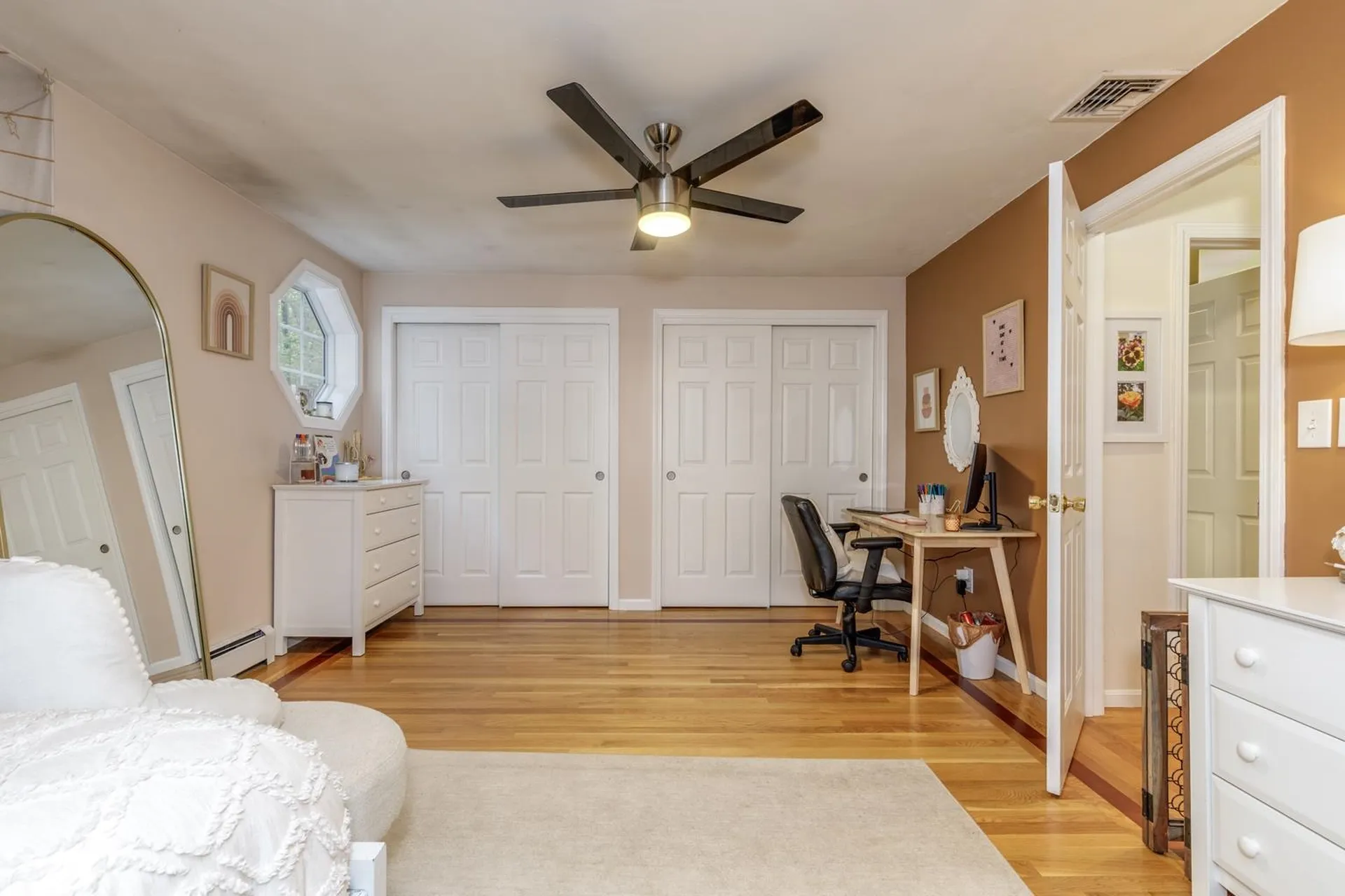 50 Kienia Road Hudson NH 03051