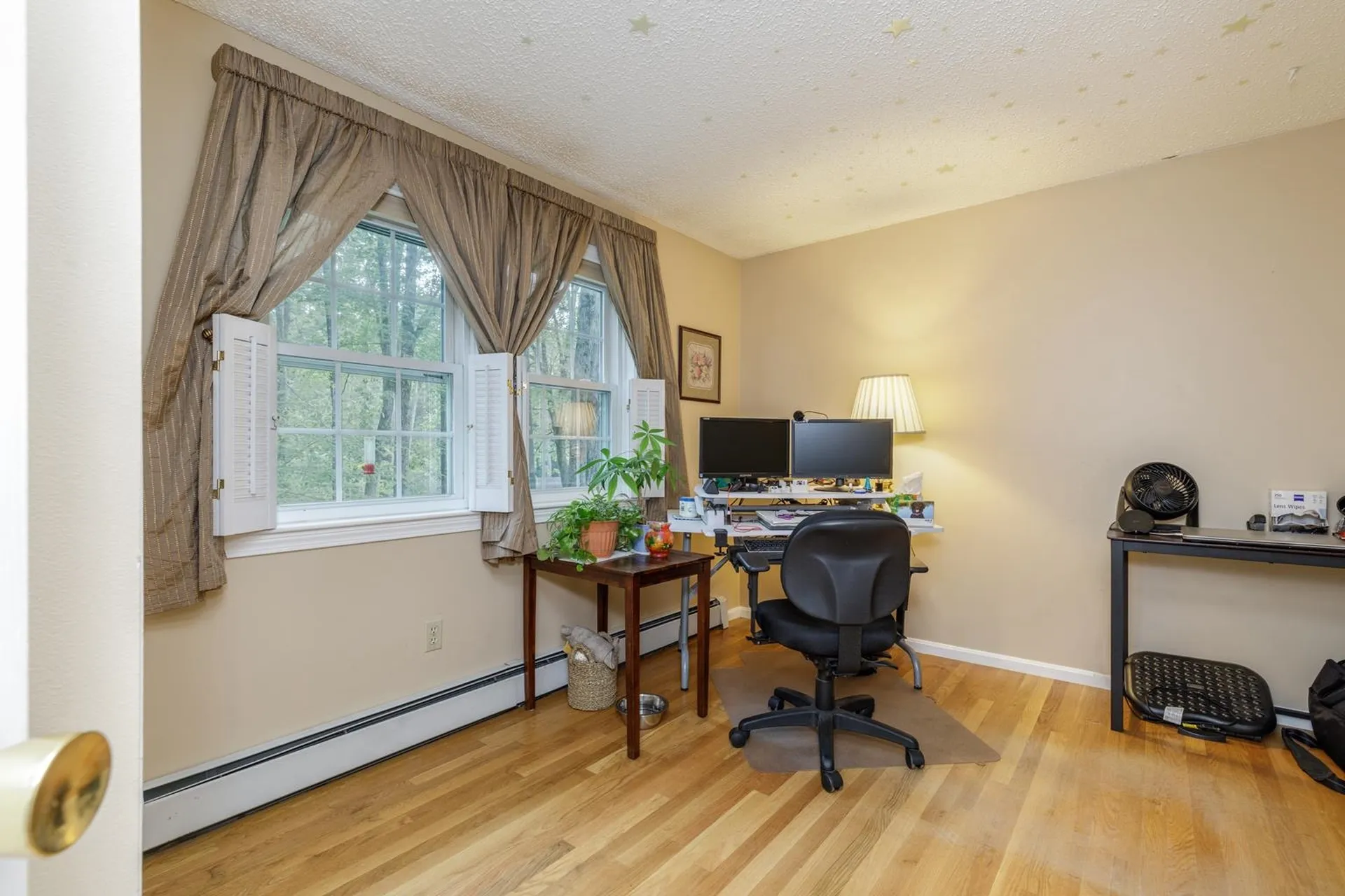 50 Kienia Road Hudson NH 03051