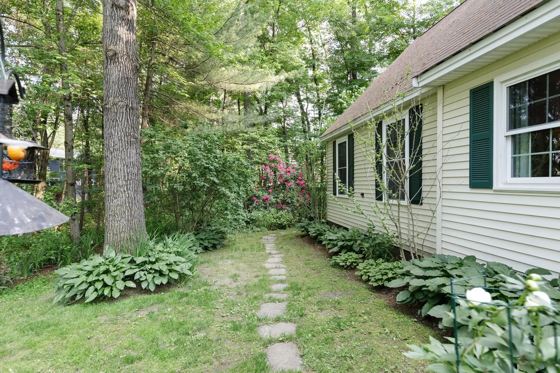 50 Kienia Road Hudson NH 03051