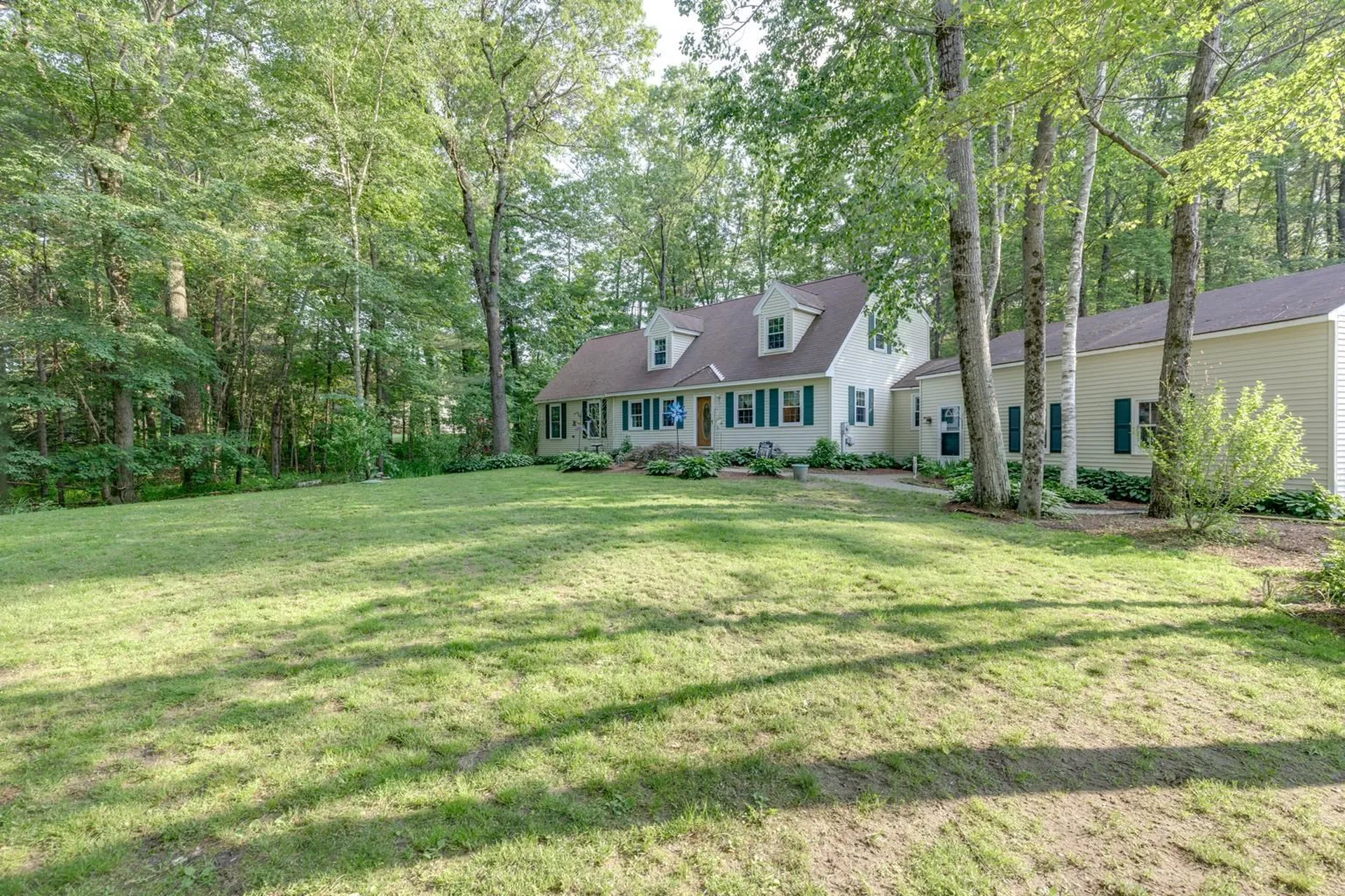 50 Kienia Road Hudson NH 03051