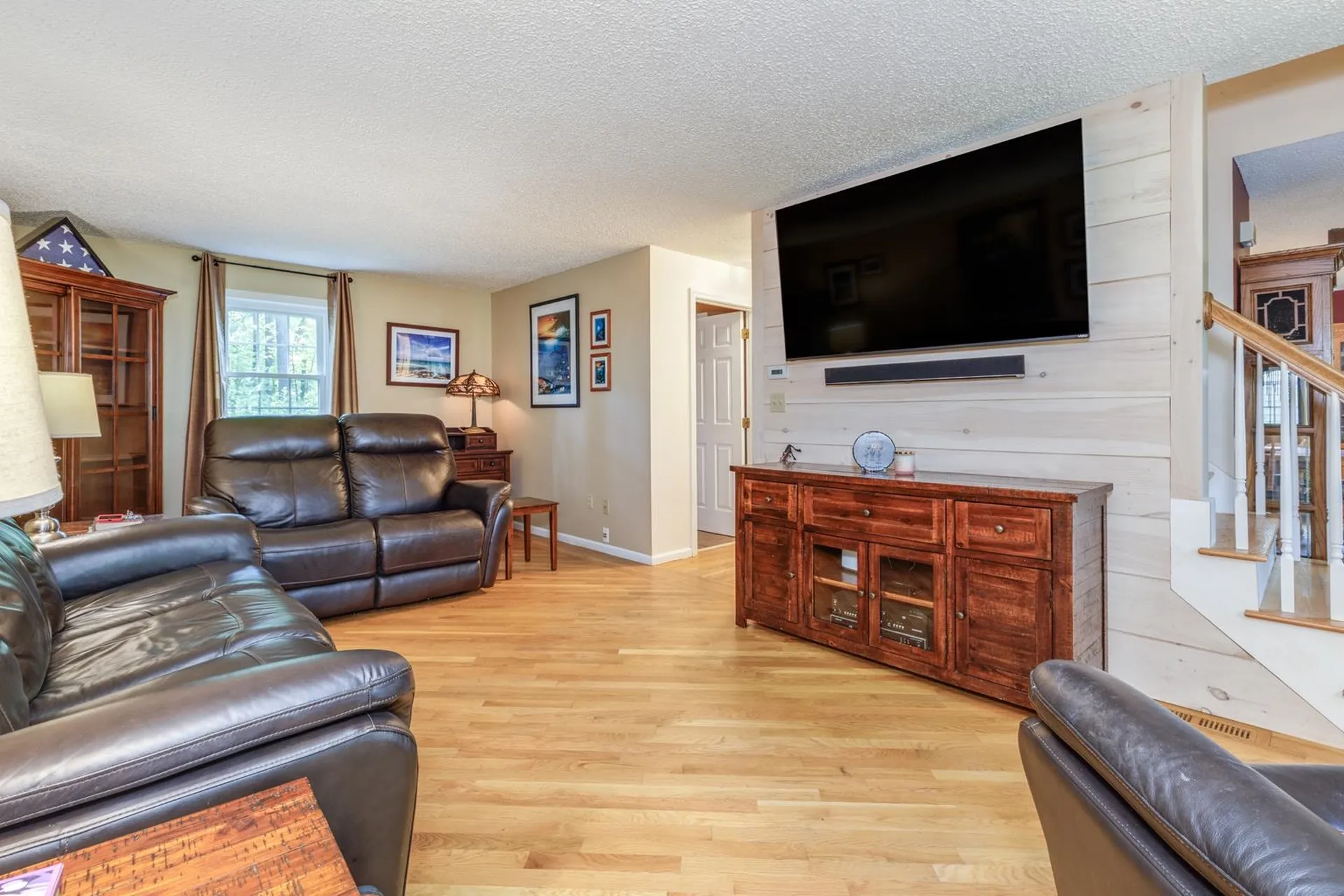 50 Kienia Road Hudson NH 03051