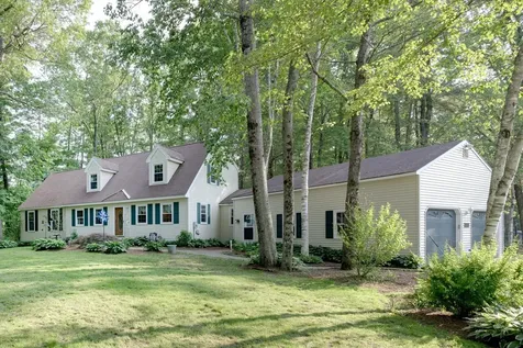 50 Kienia Road Hudson NH 03051