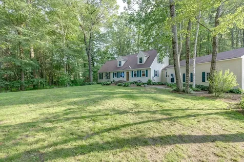 50 Kienia Road Hudson NH 03051
