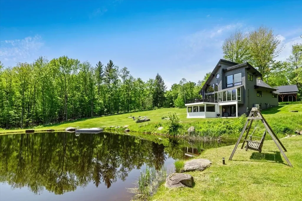 474 Hollow View Stowe VT 05672